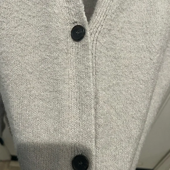 True Craft Large Gray Knit Cardigan Sweater - Picture 6 of 10